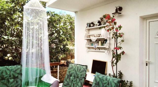 Faros Oasis Apartment Gdinj Exterior photo